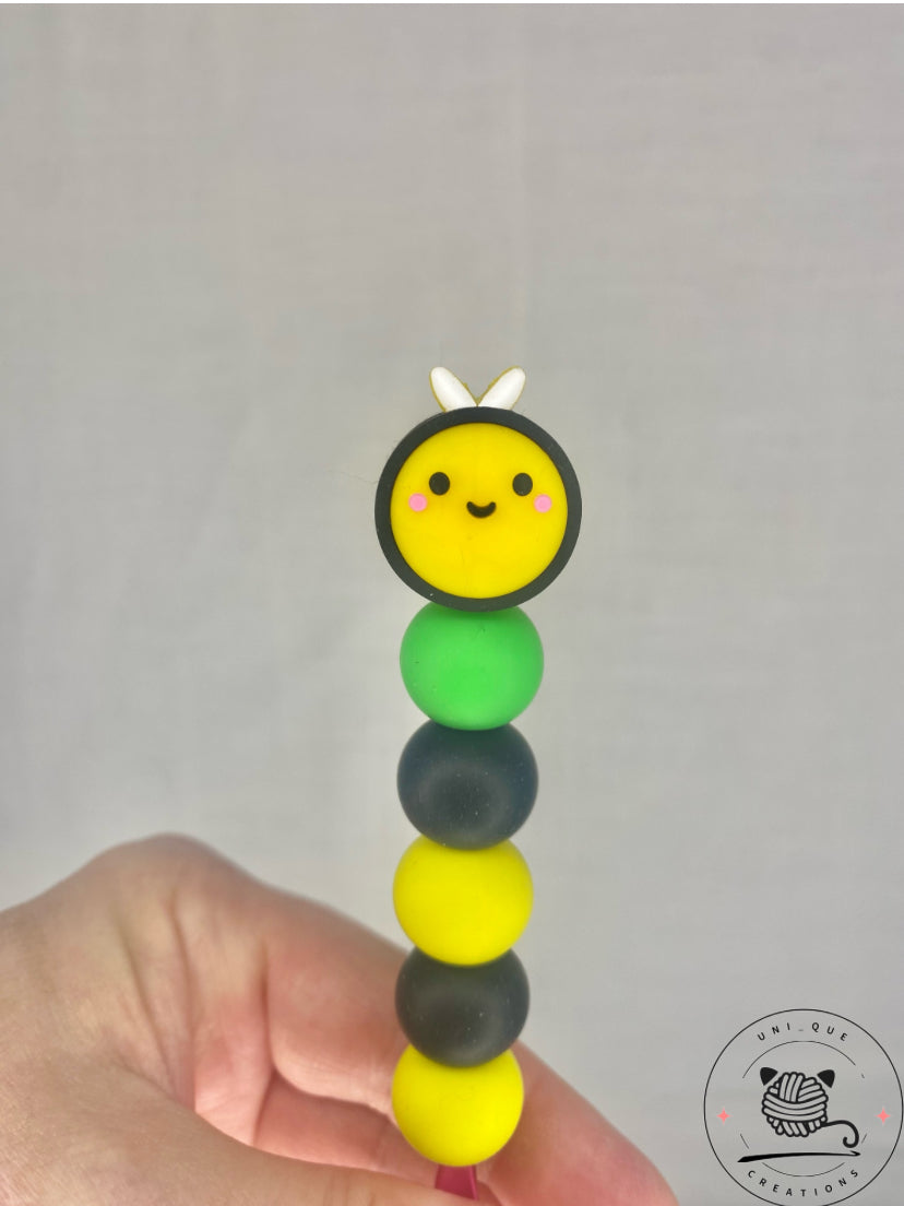 Bumble bee custom beaded crochet hook