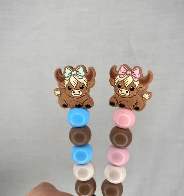 Highland cow custom beaded crochet hook