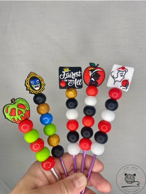 Snow white custom beaded crochet hook