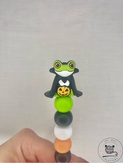 Count frogula custom beaded crochet hook