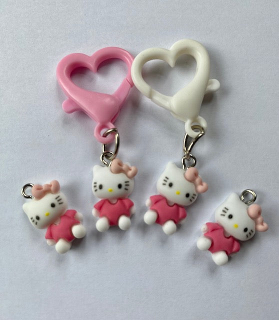 Hello Kitty stitch marker