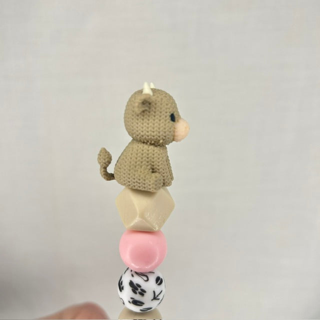 Crochet effect Highland cow custom beaded crochet hook