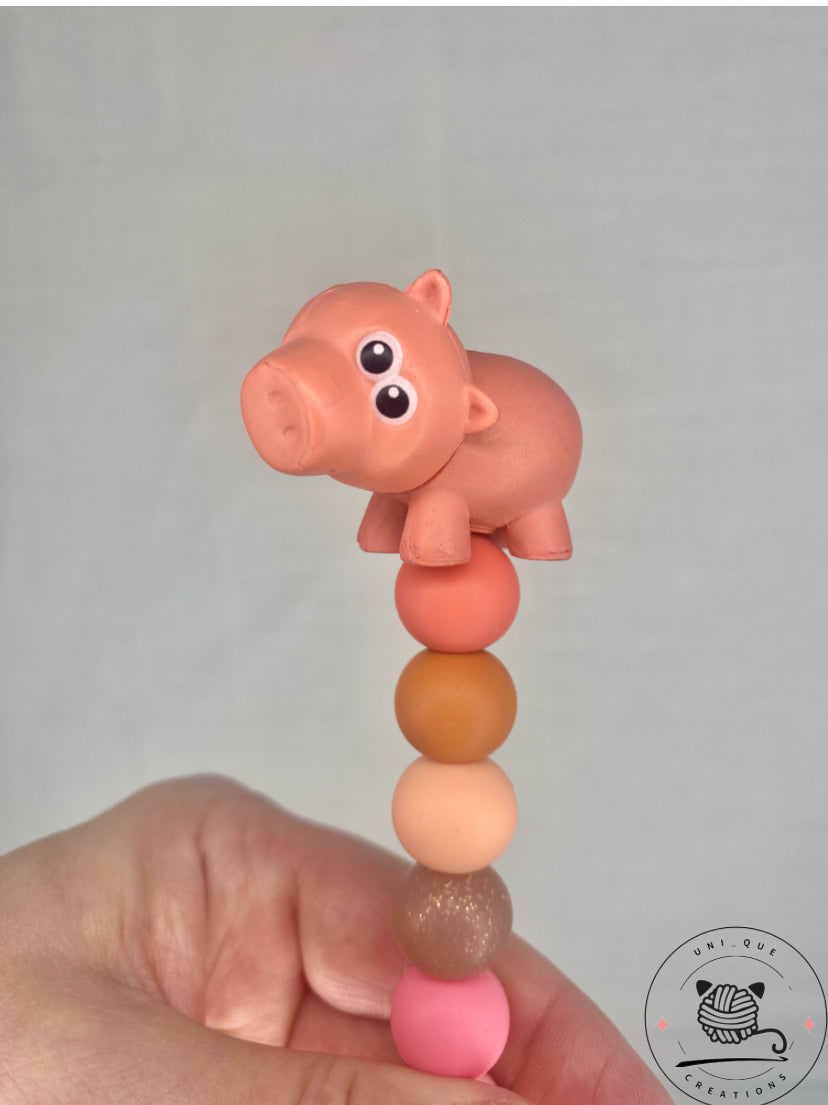 Pig custom  beaded crochet hook