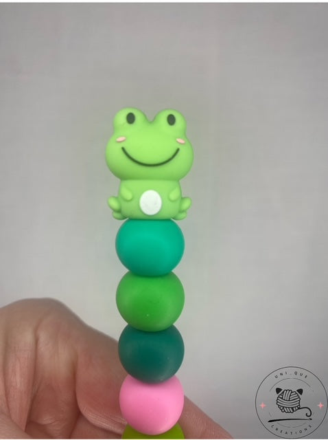 Frog custom beaded crochet hook