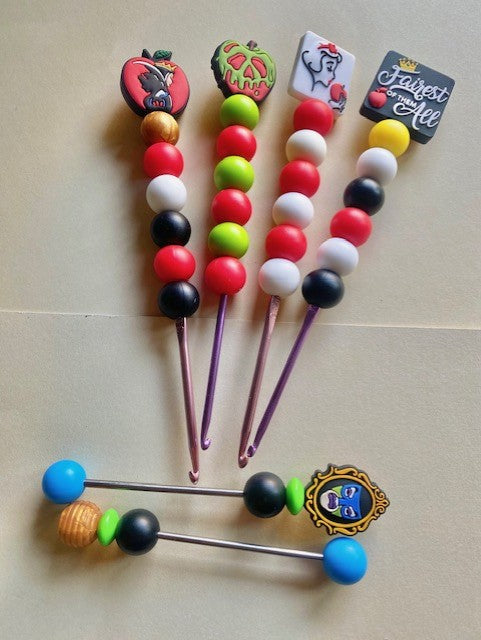 A Set of 4  snow white custom beaded hooks and mini amigurumi sticks